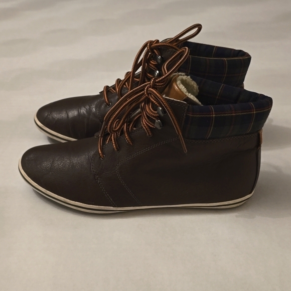 Fred Perry High Top Sneakers sz 8 - Picture 1 of 10